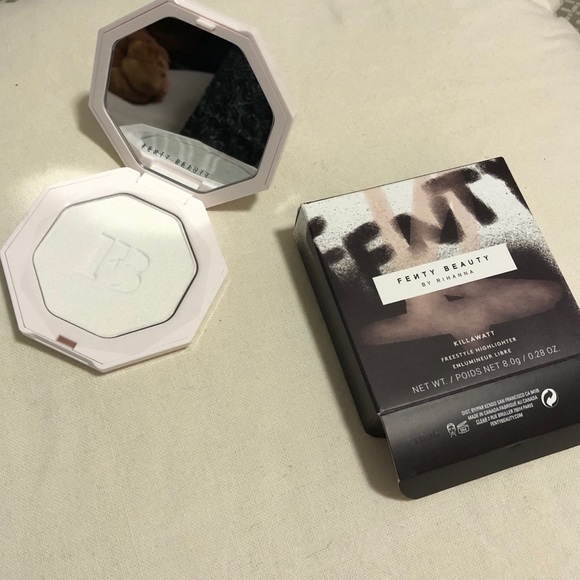 FENTY BEAUTY by Rihana Highlighter - Picture 1 of 15